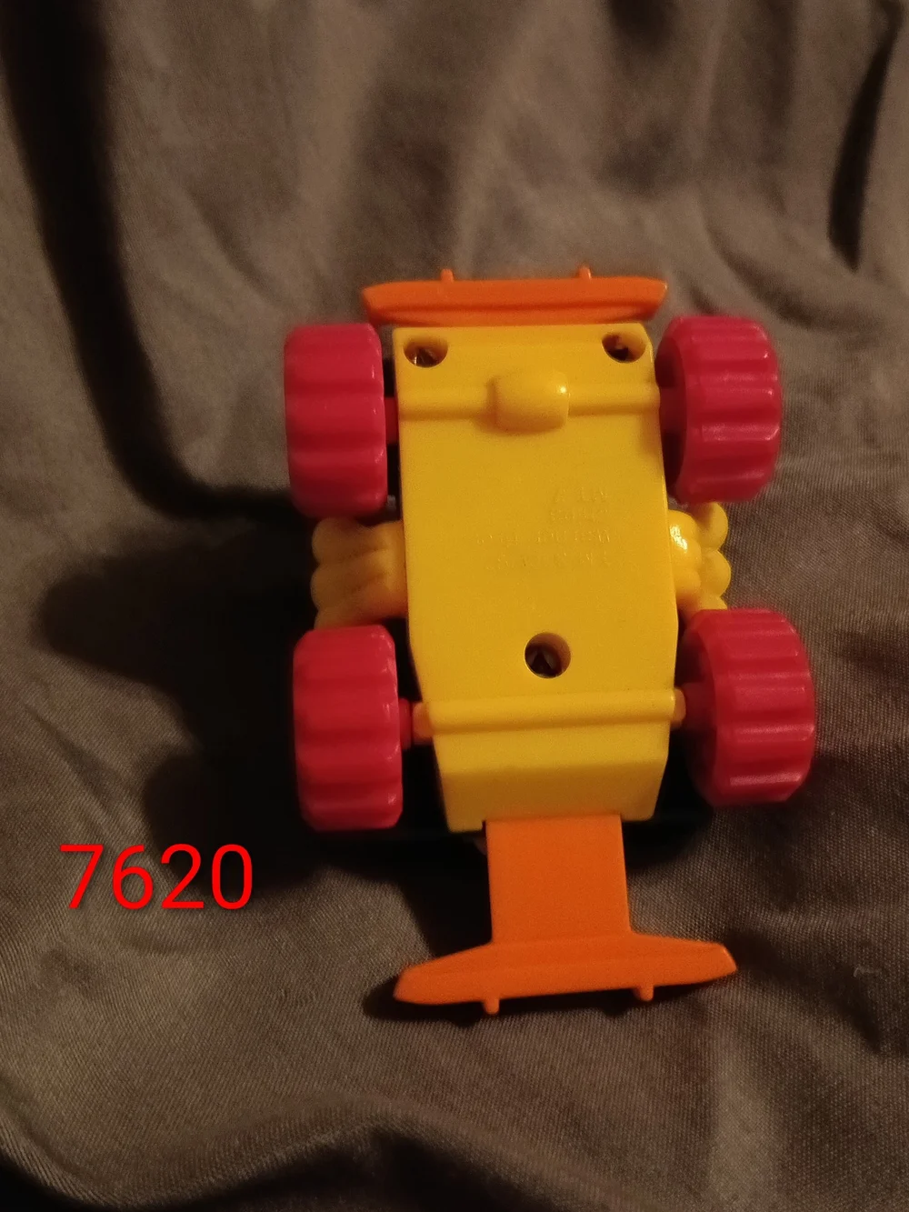 Looney Tunes Quack Up Tazz Car